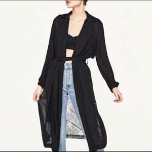 Beautiful lace summer trench ZARA